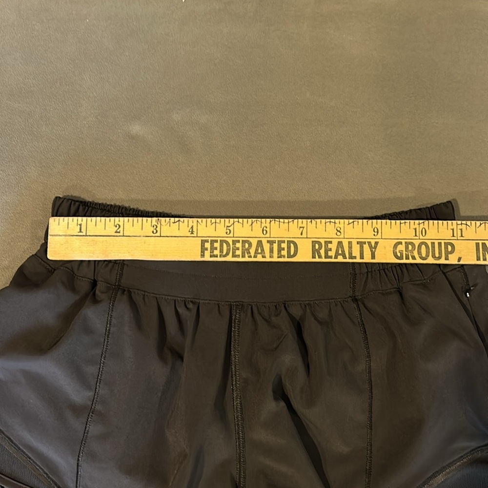 Lululemon black shorts - size 4 - Picture 6 of 8